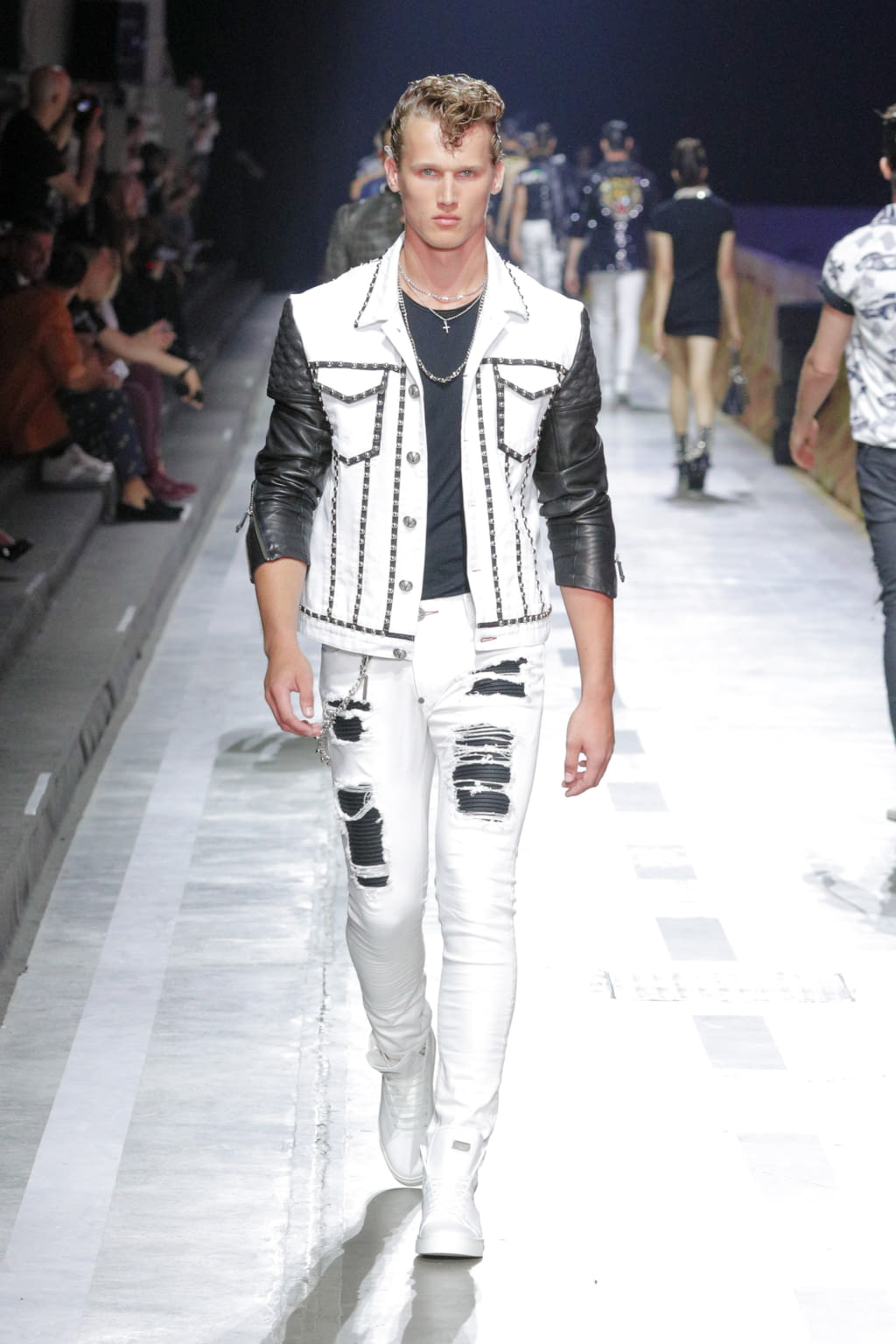 Fashion Week Milan Spring/Summer 2018 look 28 from the Philipp Plein collection 男装