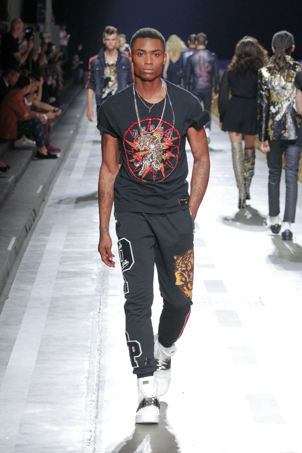 Fashion Week Milan Spring/Summer 2018 look 43 from the Philipp Plein collection menswear