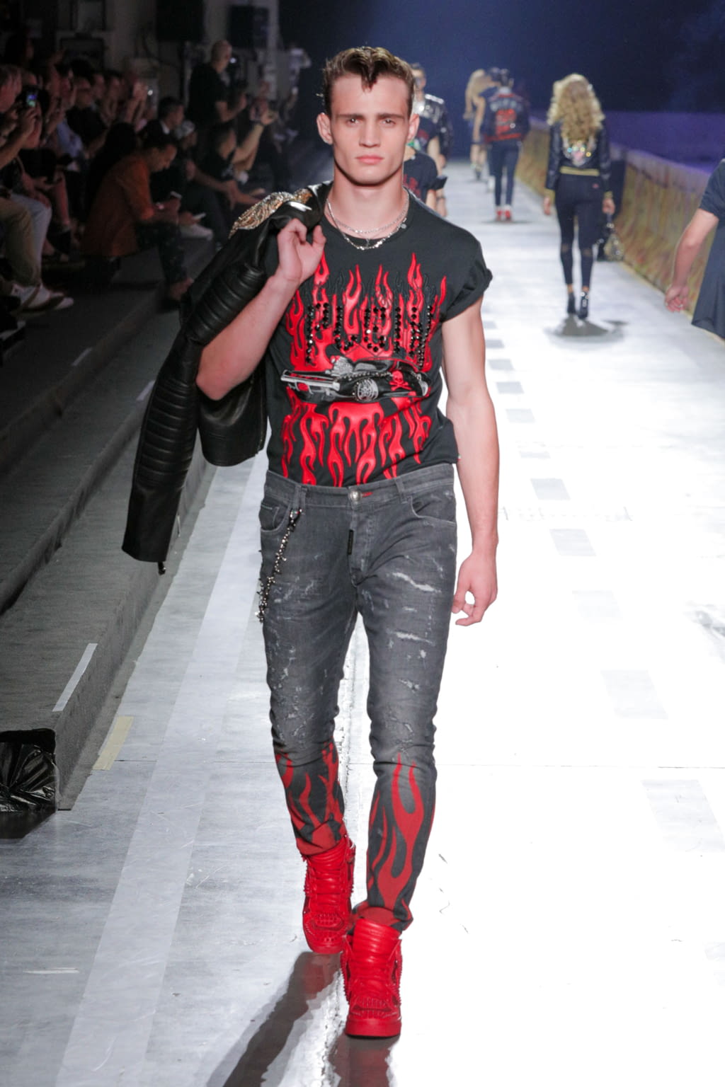 Fashion Week Milan Spring/Summer 2018 look 7 from the Philipp Plein collection 男装