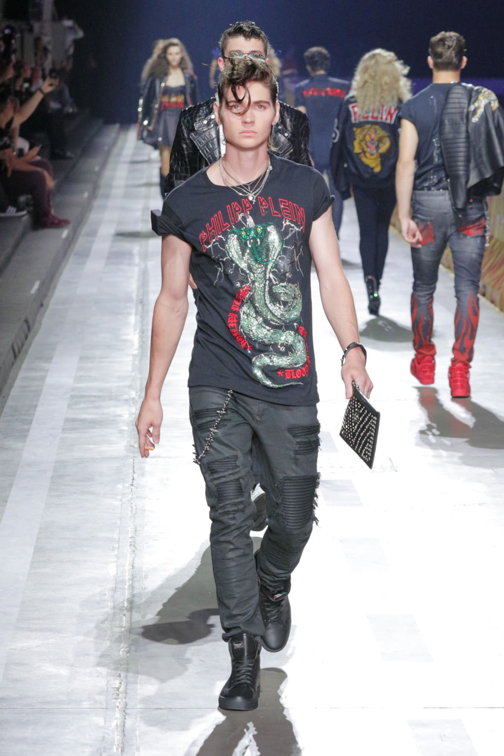 Fashion Week Milan Spring/Summer 2018 look 9 from the Philipp Plein collection 男装