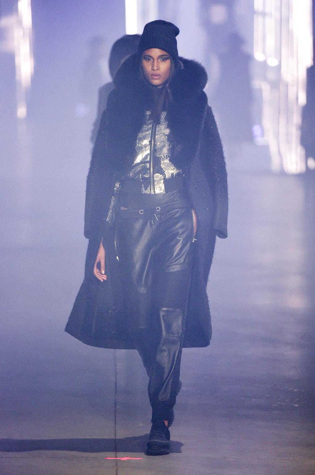Fashion Week Milan Fall/Winter 2016 look 41 from the Philipp Plein collection 女装