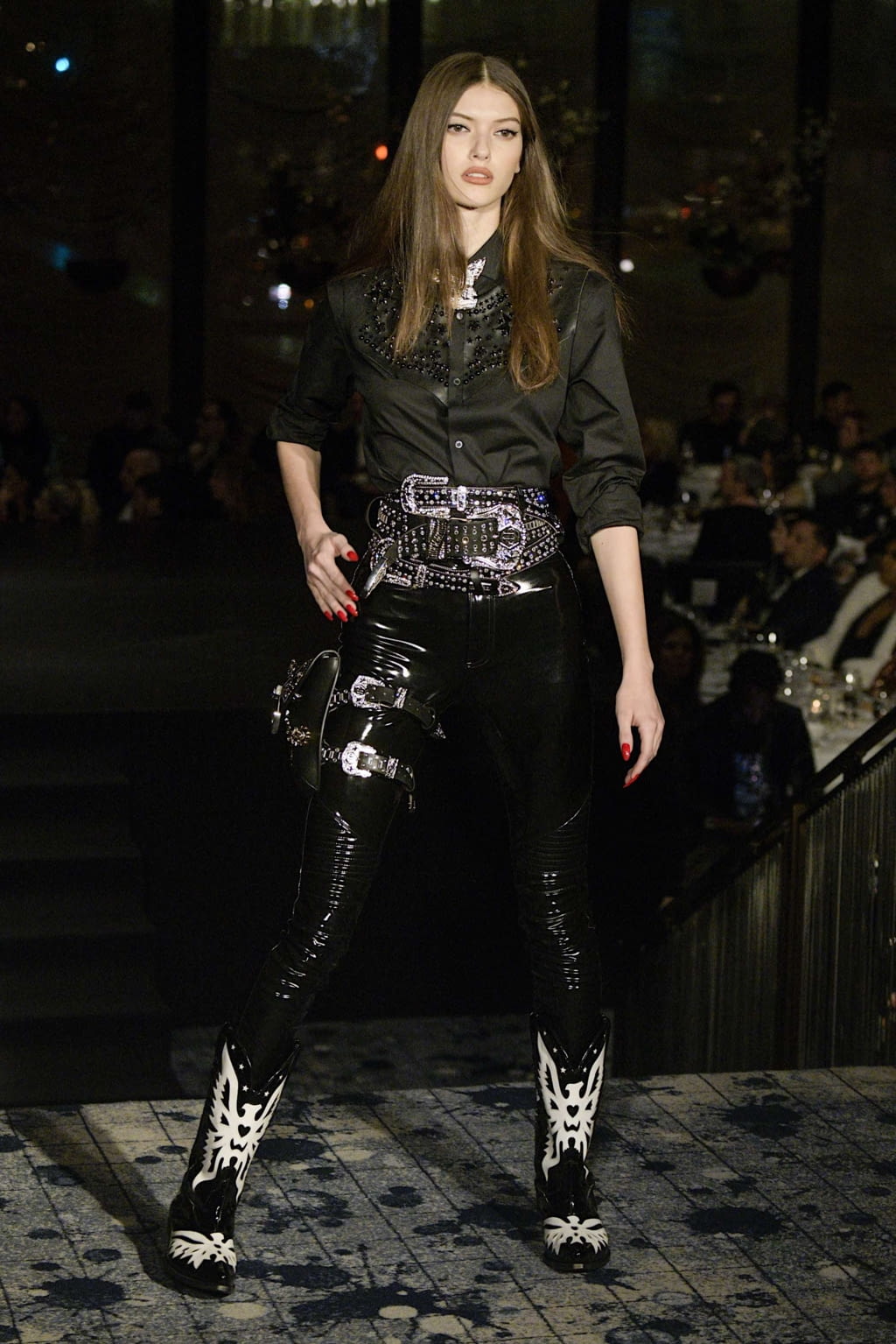 Fashion Week New York Fall/Winter 2019 look 47 from the Philipp Plein collection 女装