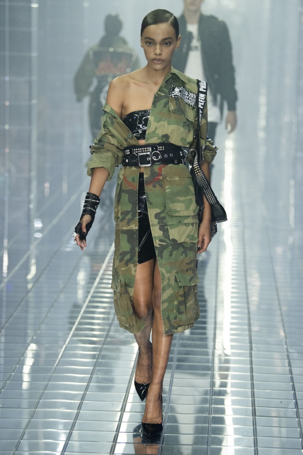 Fashion Week Milan Spring/Summer 2019 look 38 from the Philipp Plein collection womenswear