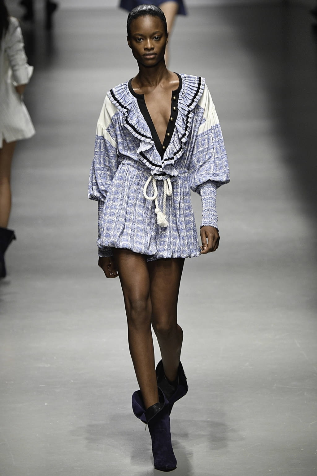 Fashion Week Milan Spring/Summer 2019 look 26 de la collection Philosophy di Lorenzo Serafini womenswear