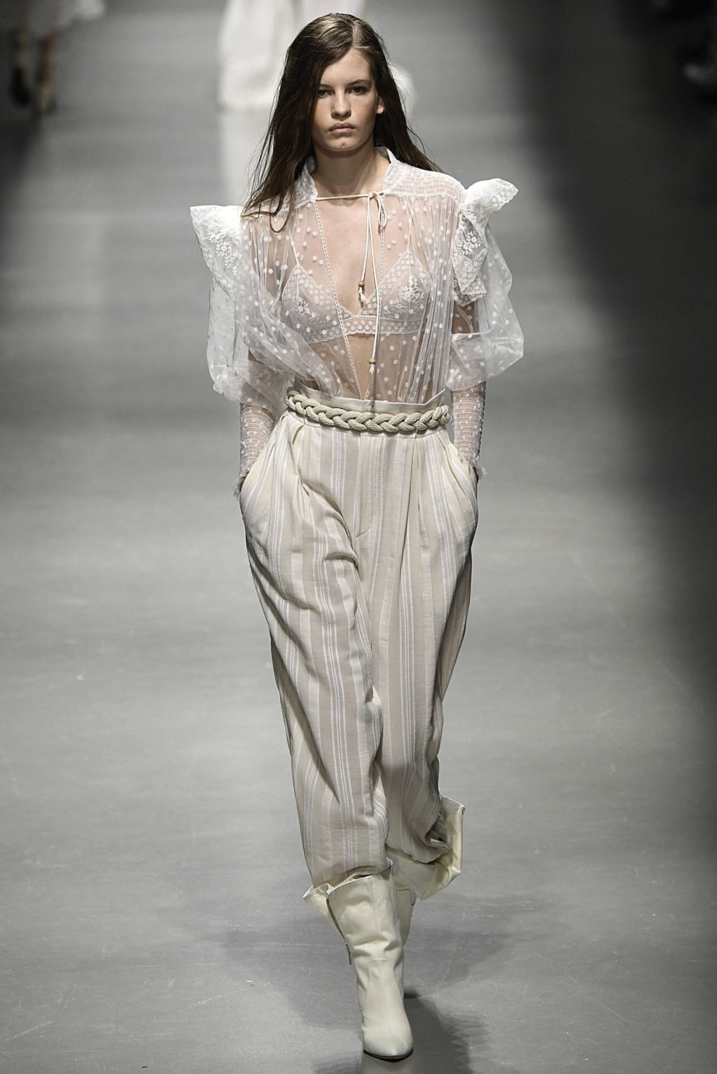 Fashion Week Milan Spring/Summer 2019 look 14 from the Philosophy di Lorenzo Serafini collection 女装