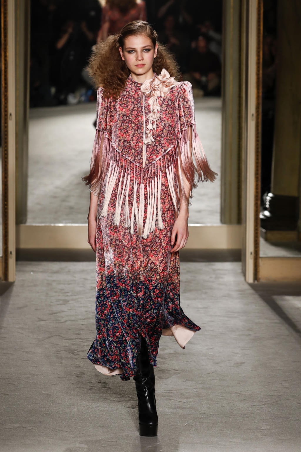 Fashion Week Milan Fall/Winter 2020 look 5 from the Philosophy di Lorenzo Serafini collection womenswear