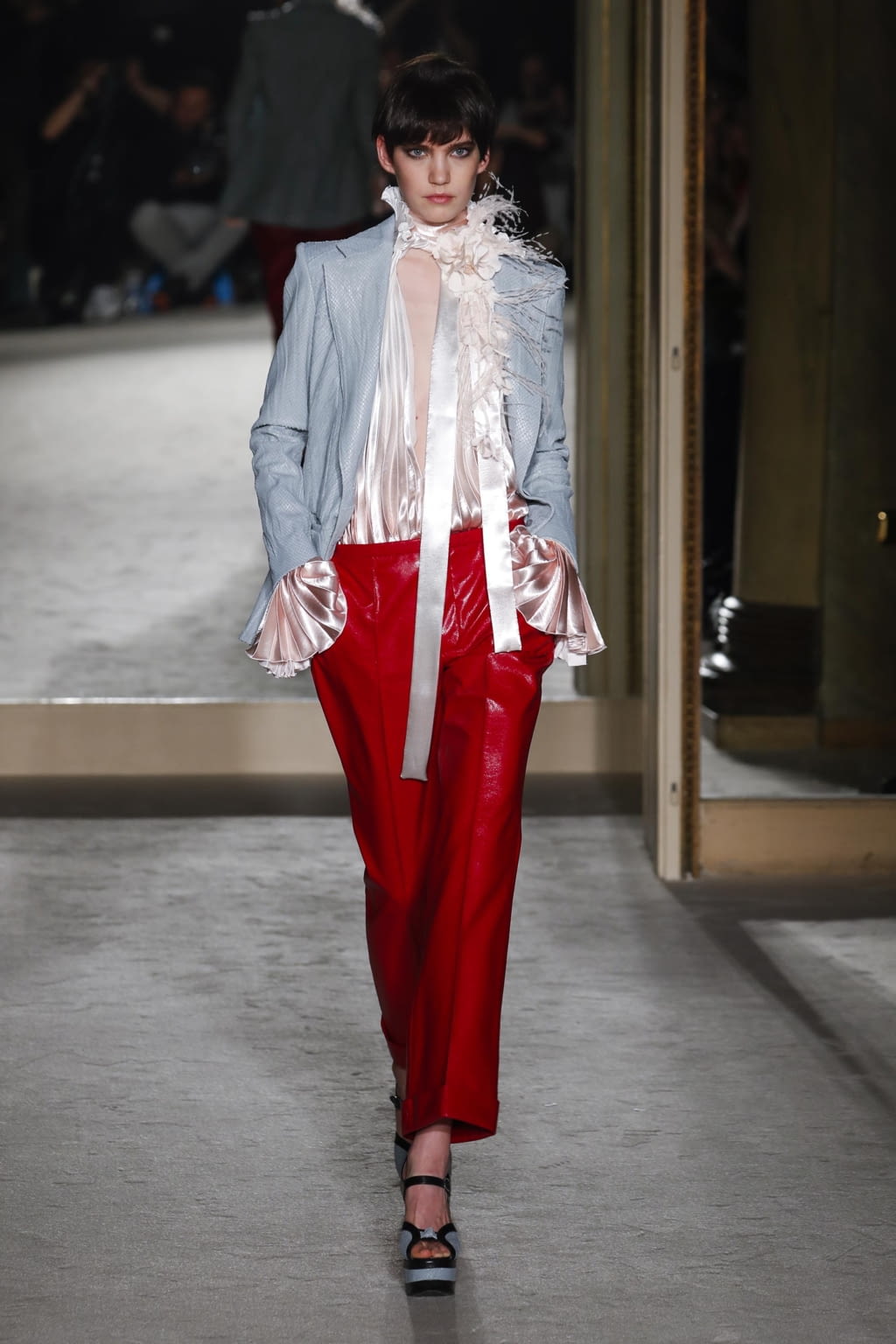 Fashion Week Milan Fall/Winter 2020 look 22 de la collection Philosophy di Lorenzo Serafini womenswear