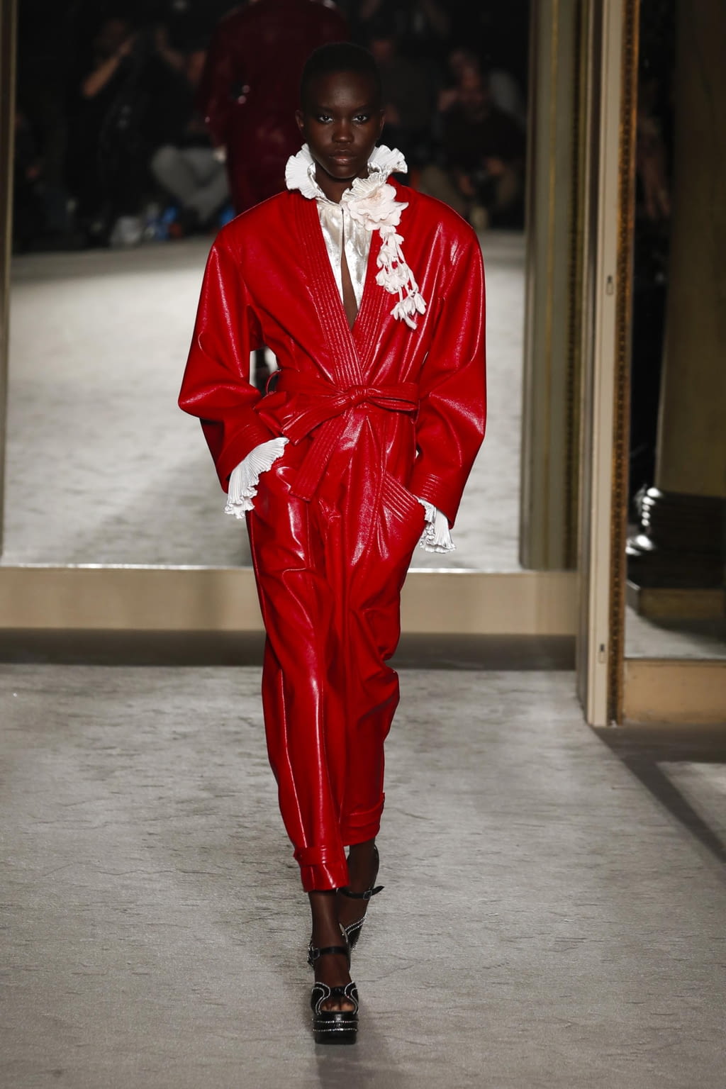 Fashion Week Milan Fall/Winter 2020 look 27 from the Philosophy di Lorenzo Serafini collection womenswear