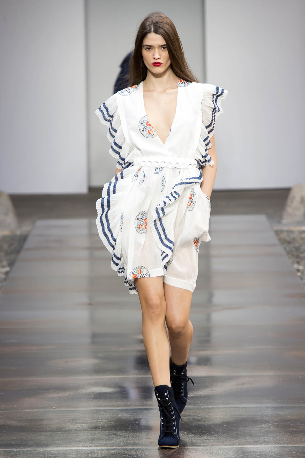 Fashion Week Milan Spring/Summer 2018 look 5 de la collection Philosophy di Lorenzo Serafini womenswear