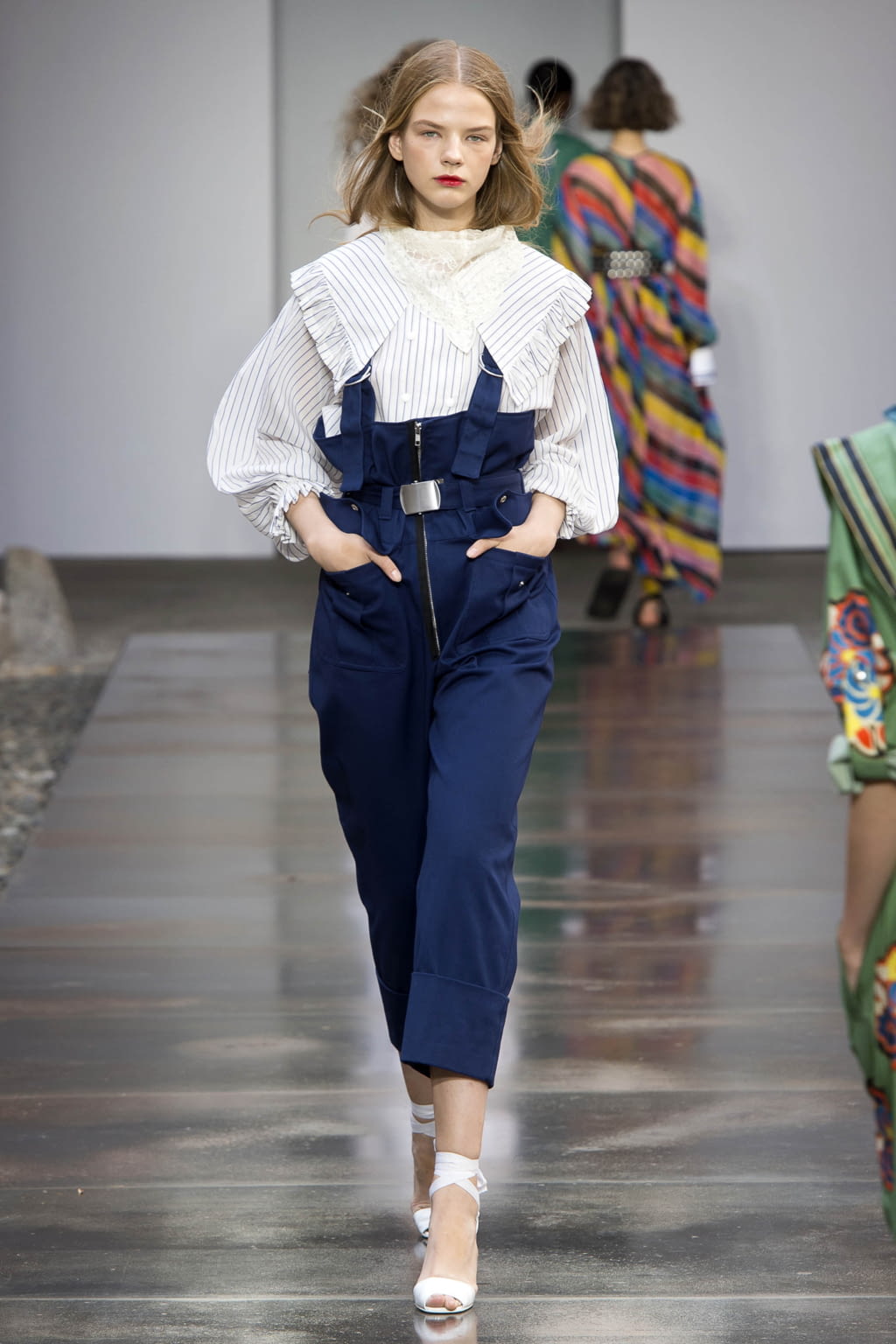 Fashion Week Milan Spring/Summer 2018 look 33 de la collection Philosophy di Lorenzo Serafini womenswear