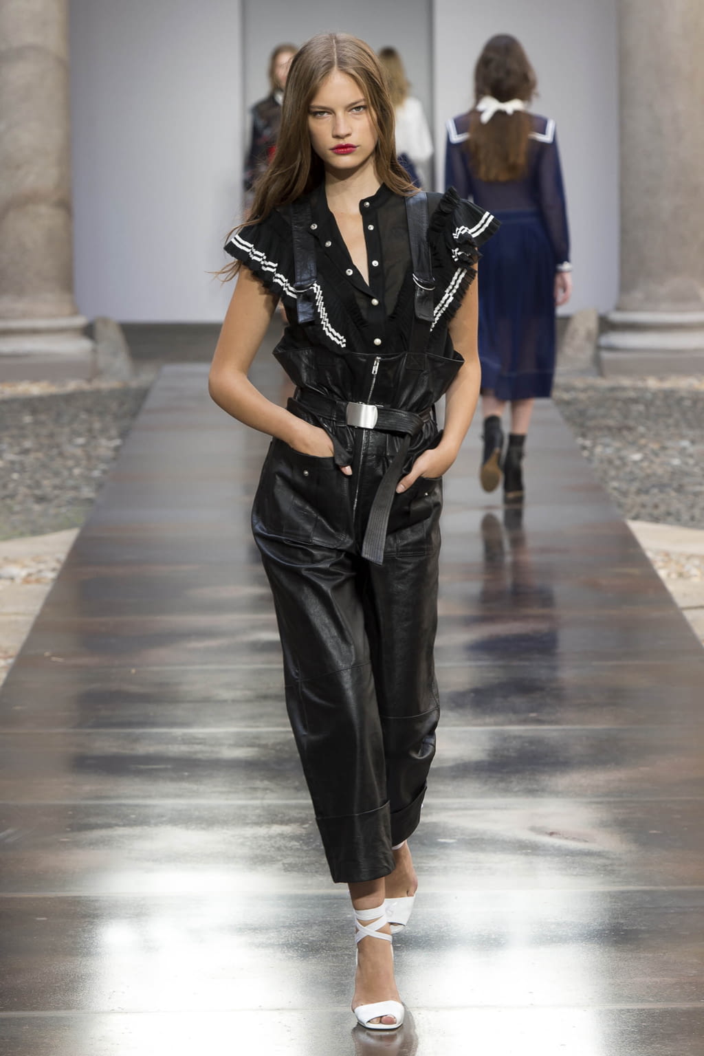 Fashion Week Milan Spring/Summer 2018 look 38 de la collection Philosophy di Lorenzo Serafini womenswear