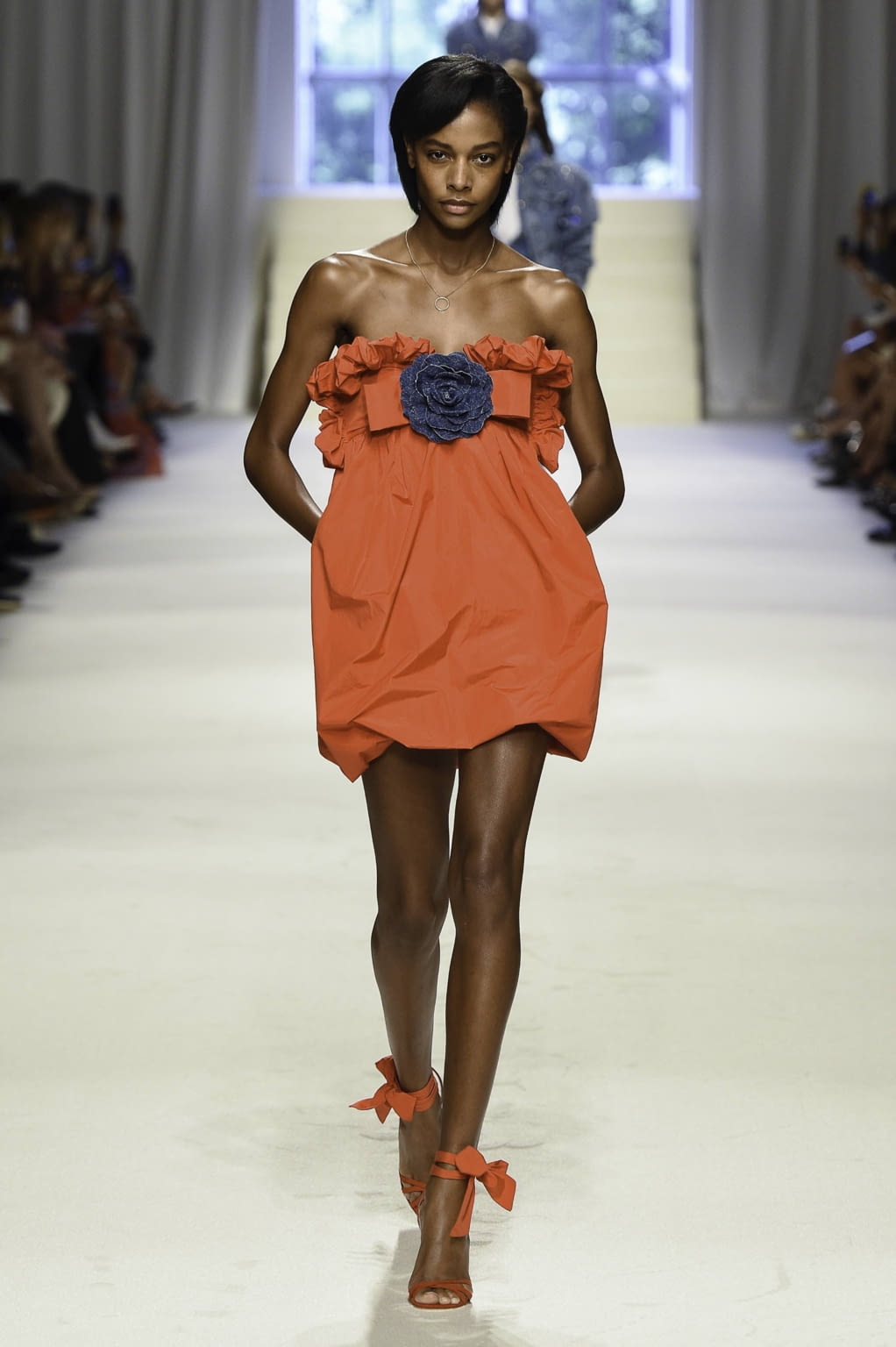 Fashion Week Milan Spring/Summer 2020 look 16 from the Philosophy di Lorenzo Serafini collection womenswear