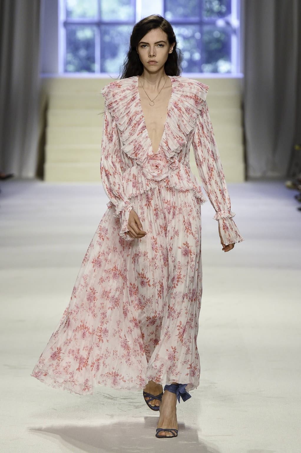 Fashion Week Milan Spring/Summer 2020 look 21 from the Philosophy di Lorenzo Serafini collection womenswear