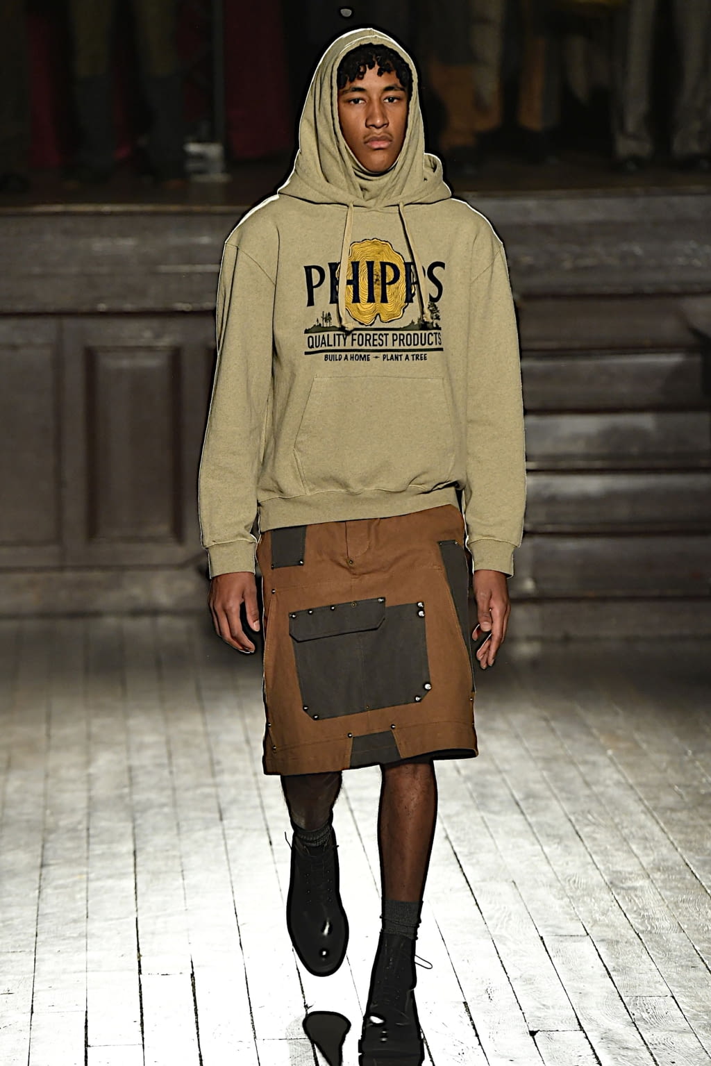 Fashion Week Paris Fall/Winter 2020 look 4 from the PHIPPS collection 男装