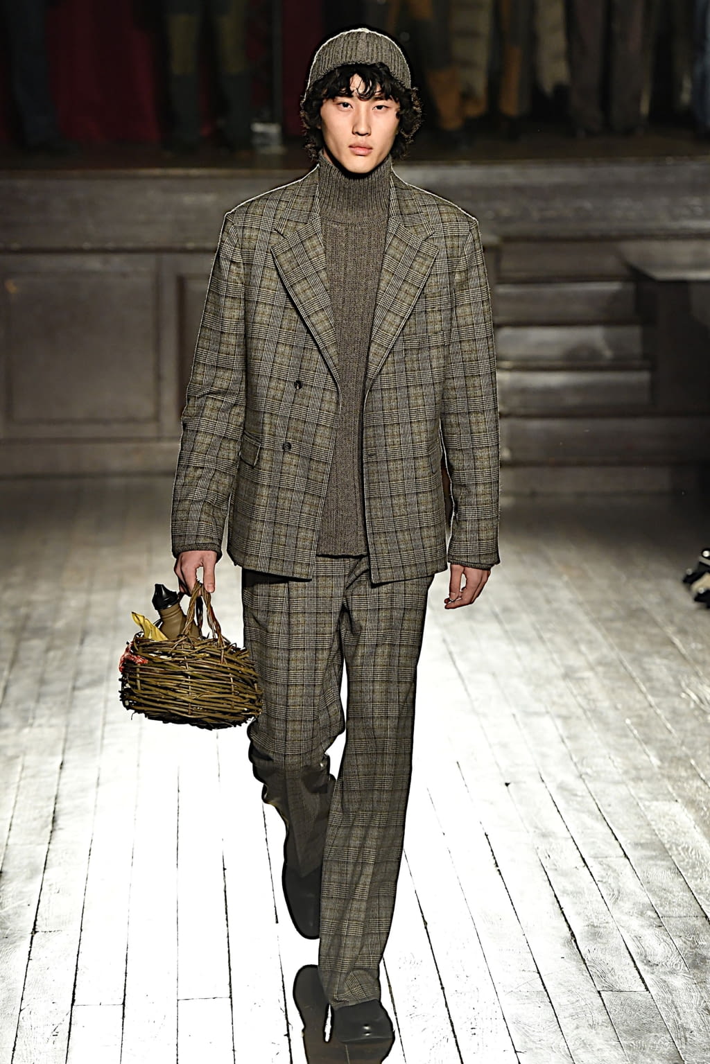 Fashion Week Paris Fall/Winter 2020 look 12 from the PHIPPS collection menswear