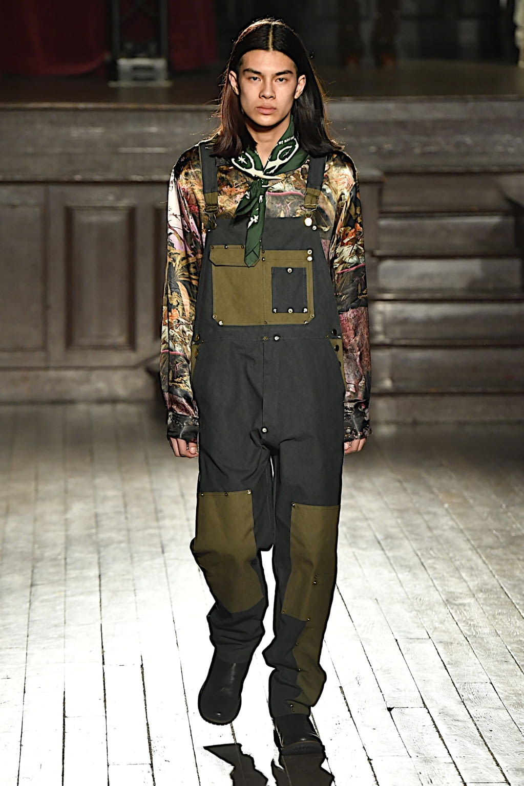 Fashion Week Paris Fall/Winter 2020 look 26 from the PHIPPS collection menswear