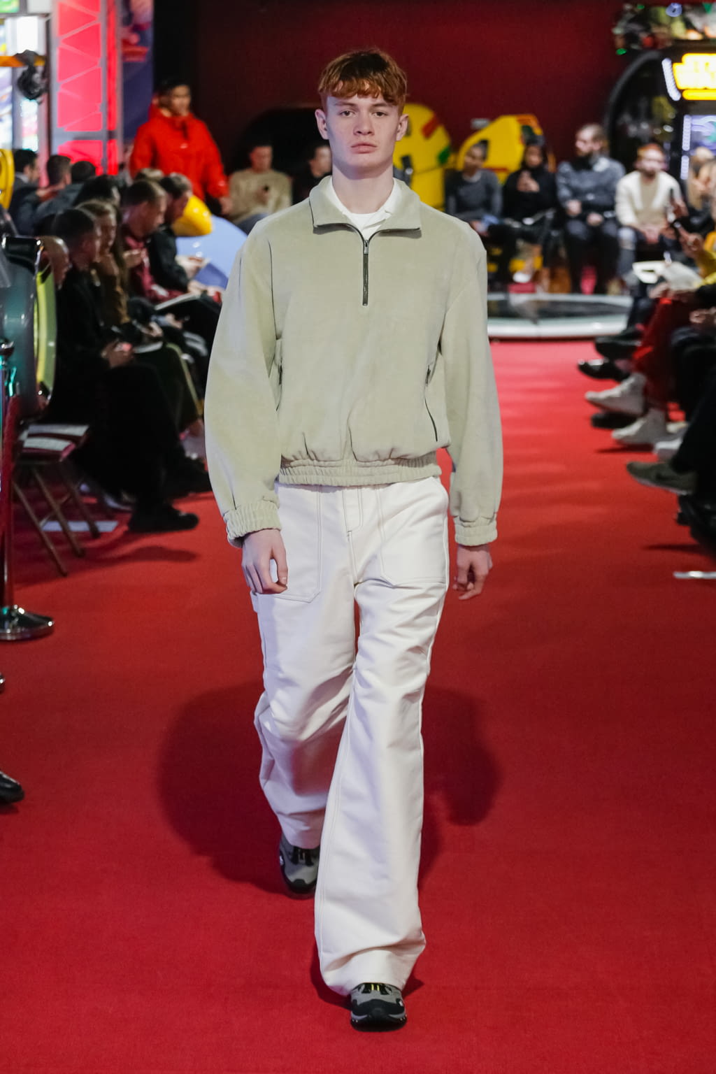 Fashion Week Paris Fall/Winter 2019 look 12 from the PHIPPS collection menswear