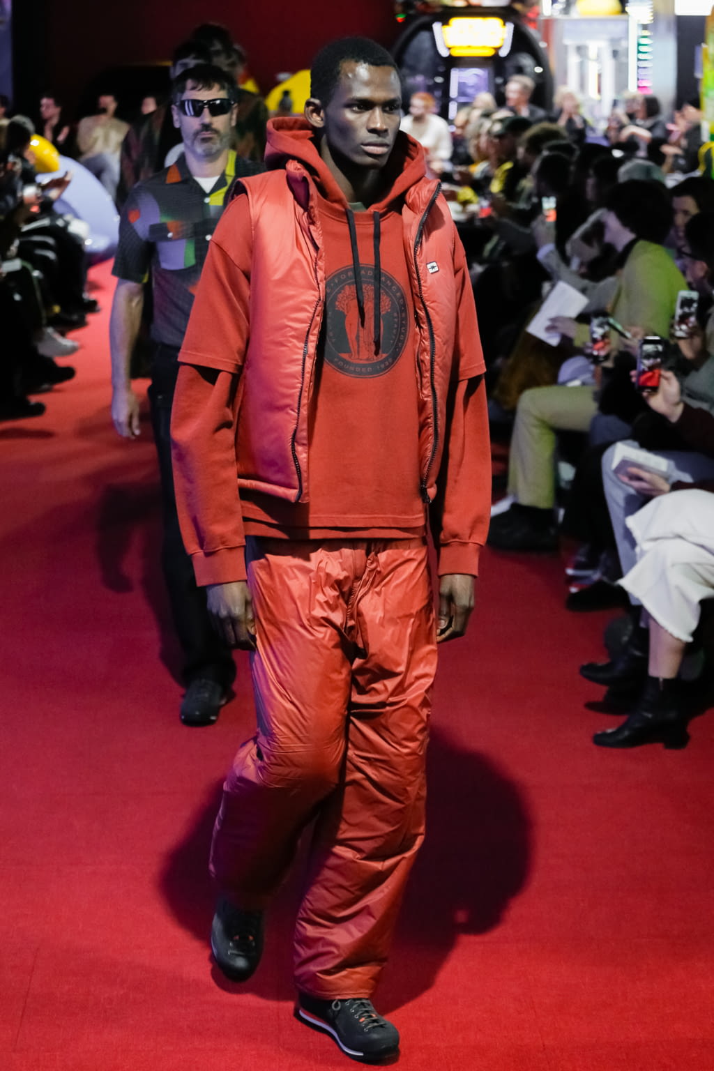 Fashion Week Paris Fall/Winter 2019 look 16 from the PHIPPS collection menswear
