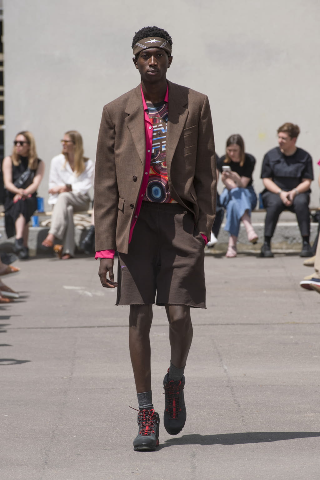 Fashion Week Paris Spring/Summer 2020 look 3 from the PHIPPS collection 男装
