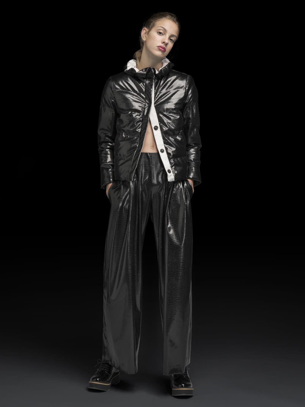 Fashion Week London Pre-Fall 2018 look 15 from the Emporio Armani collection womenswear