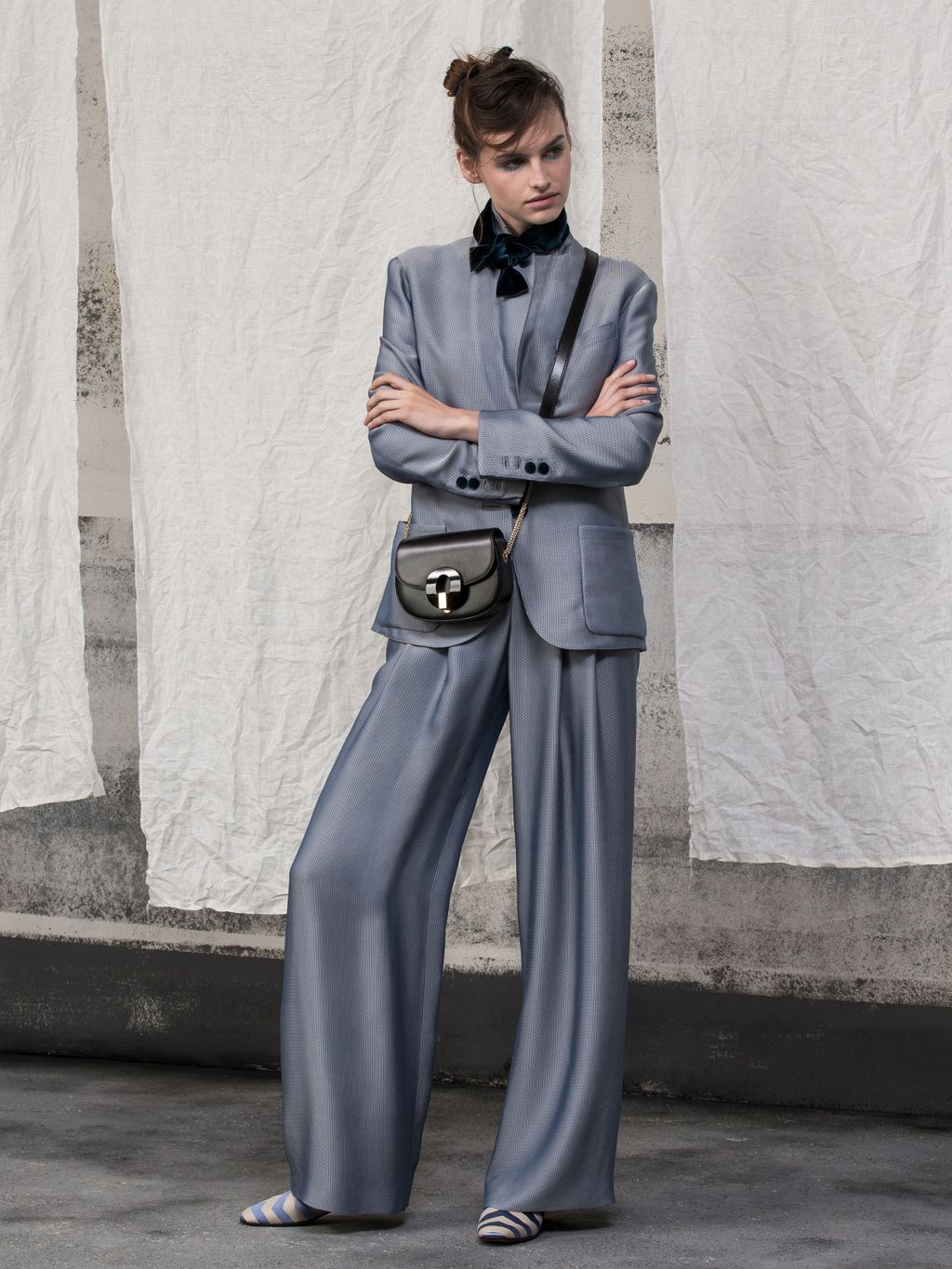 Fashion Week Milan Resort 2019 look 3 from the Giorgio Armani collection womenswear