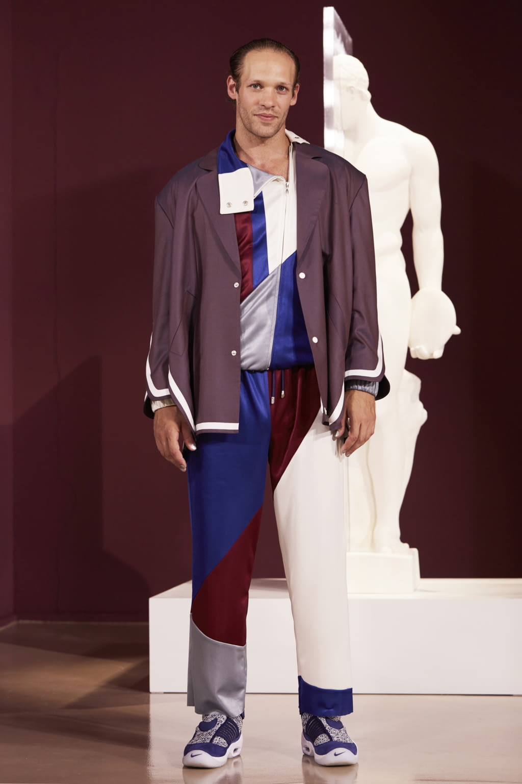 Fashion Week Paris Spring/Summer 2018 look 14 from the Pigalle collection 男装