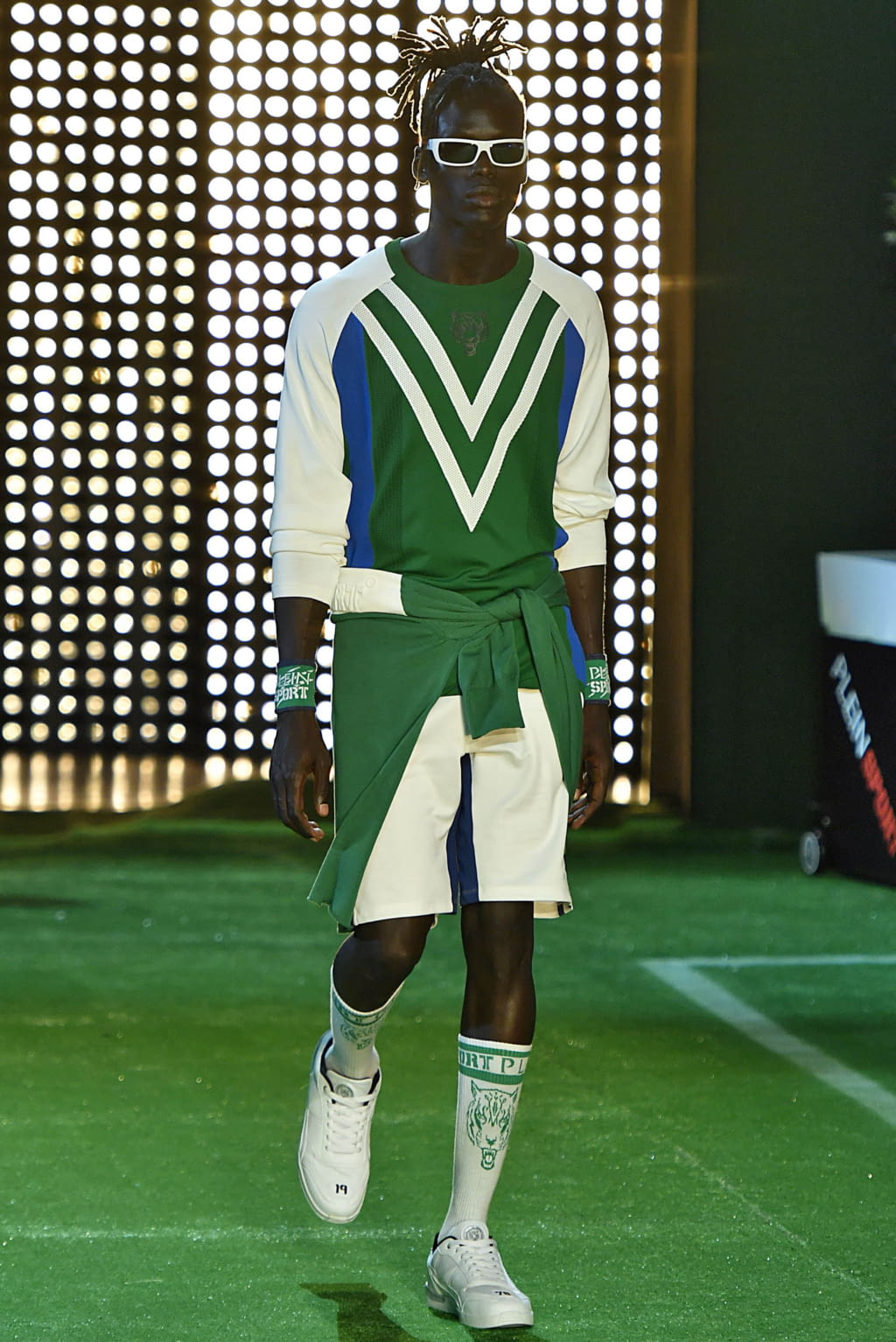 Fashion Week Milan Spring/Summer 2019 look 12 from the Plein Sport collection 男装