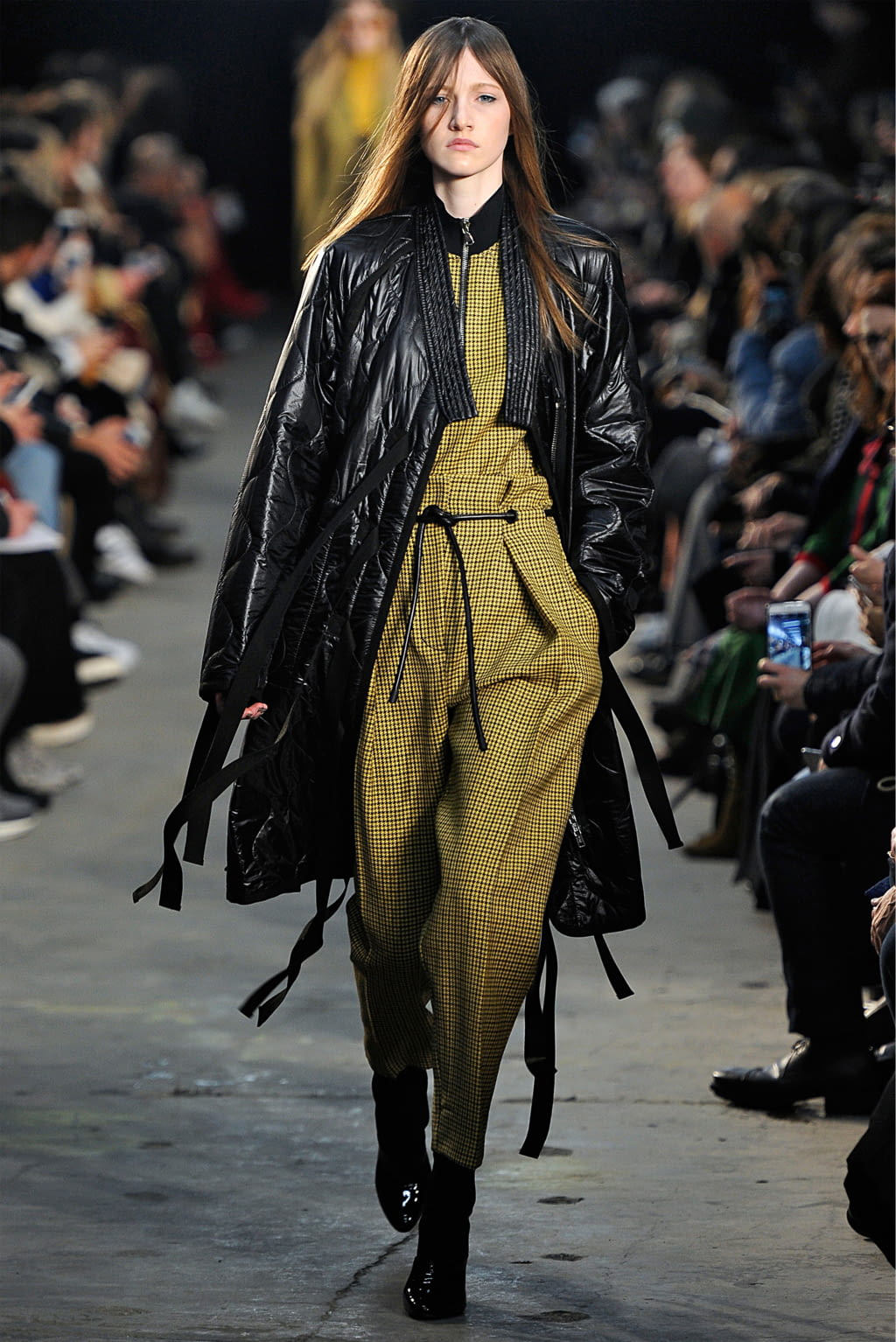 Fashion Week New York Fall/Winter 2016 look 1 from the 3.1 Phillip Lim collection womenswear