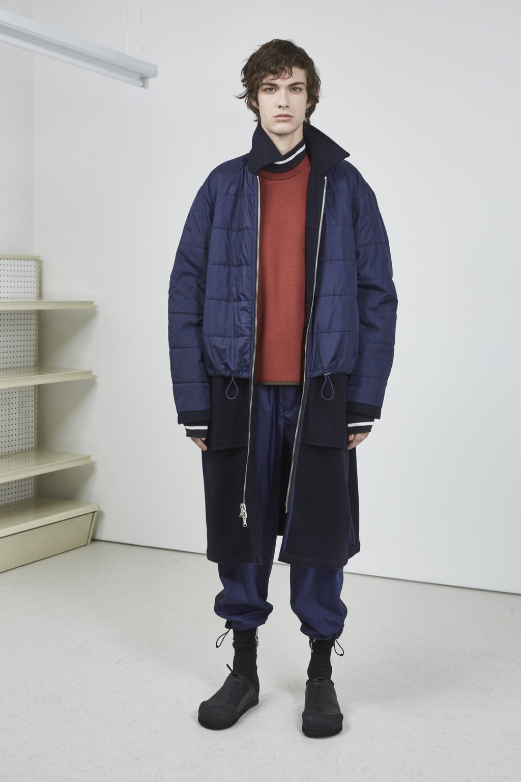 Fashion Week New York Fall/Winter 2018 look 23 from the 3.1 Phillip Lim collection 男装