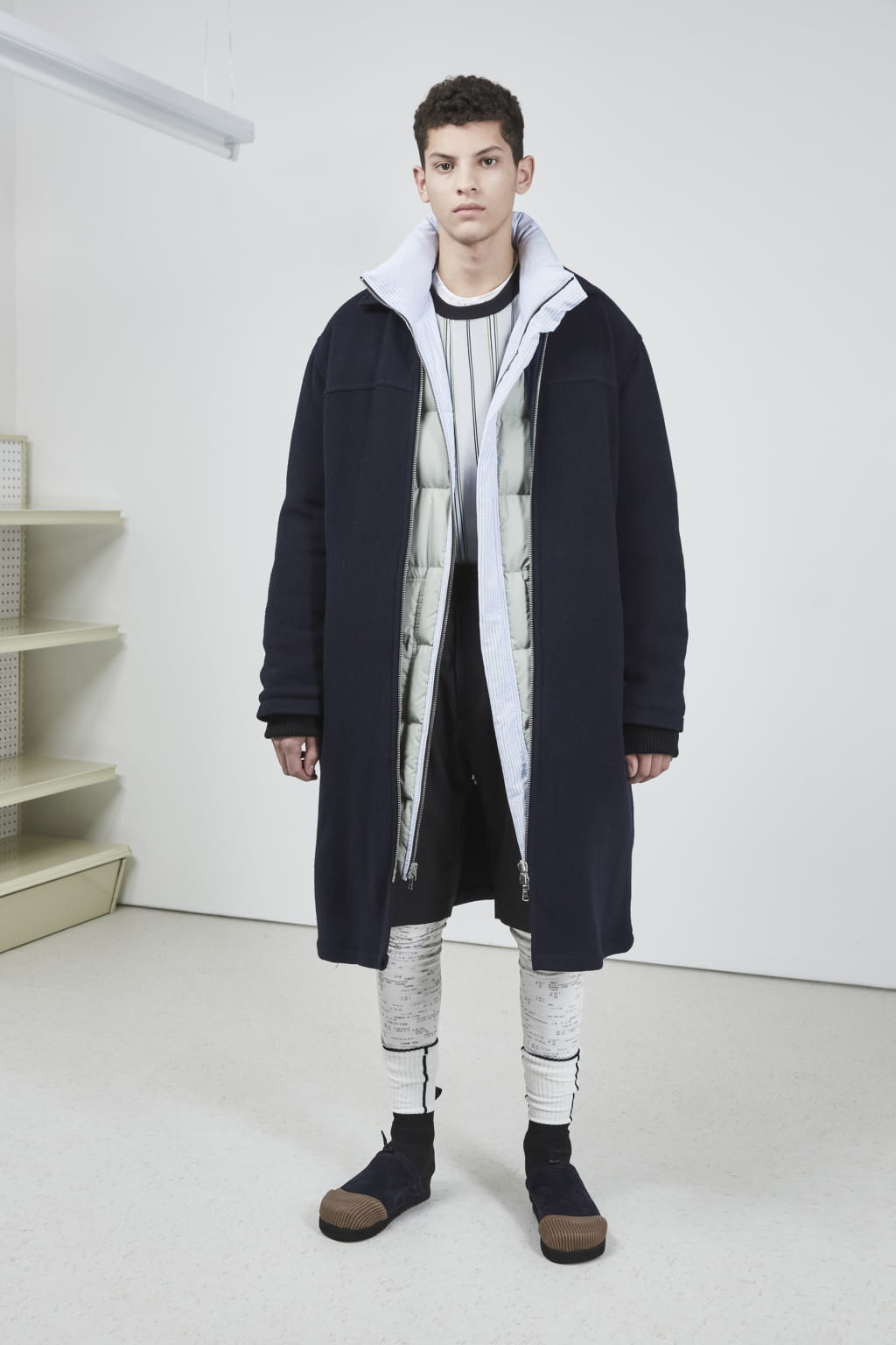 Fashion Week New York Fall/Winter 2018 look 28 from the 3.1 Phillip Lim collection 男装
