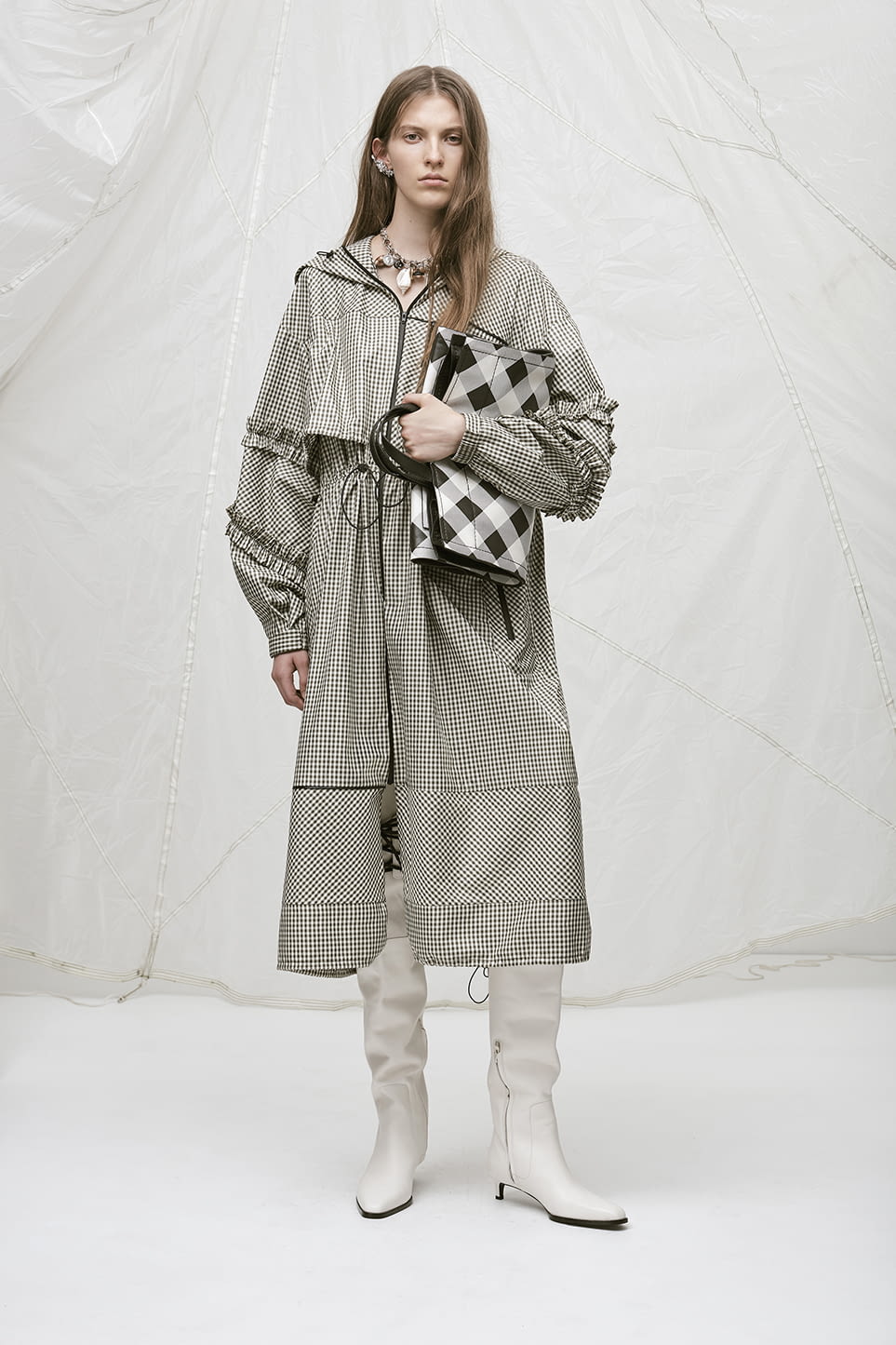 Fashion Week New York Pre-Fall 2018 look 28 from the 3.1 Phillip Lim collection 女装