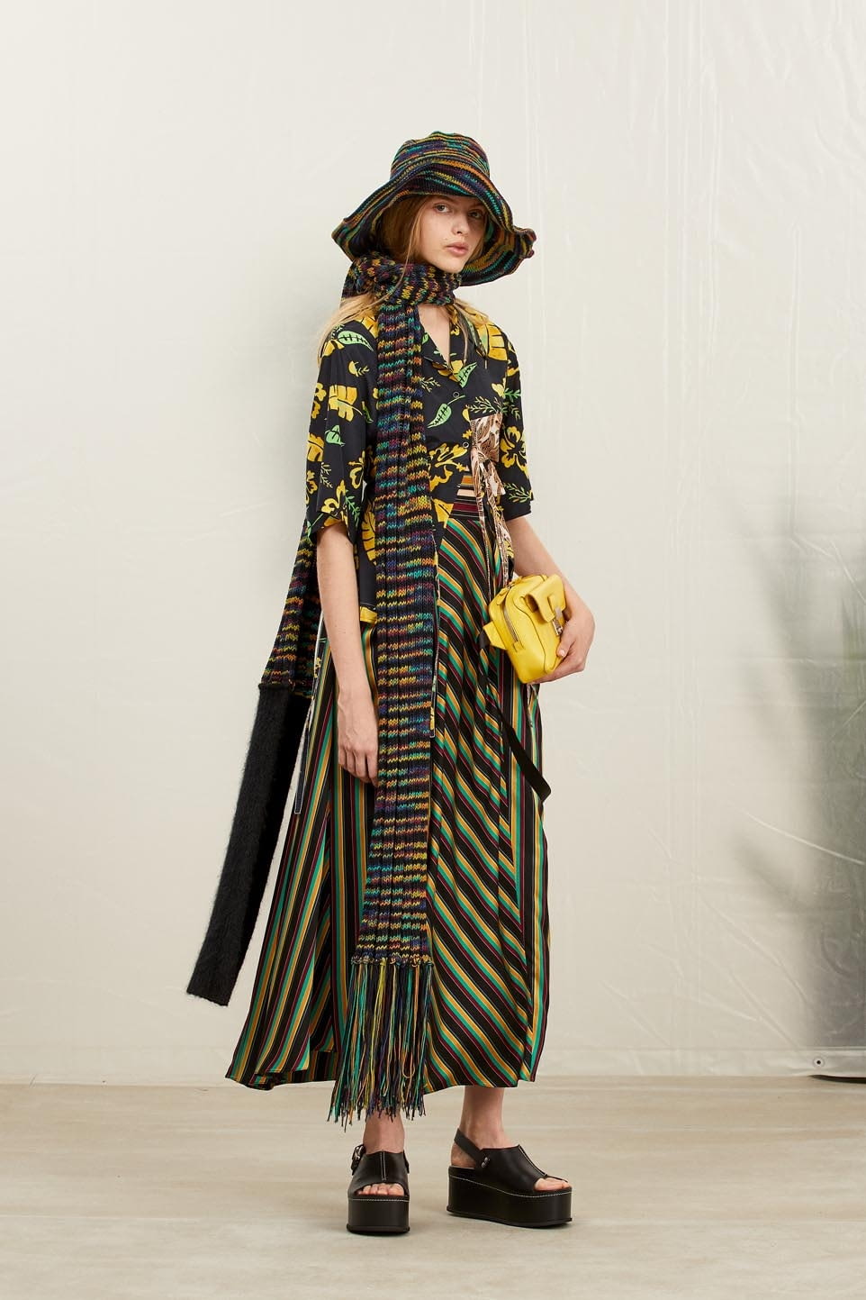 Fashion Week New York Resort 2019 look 1 de la collection 3.1 Phillip Lim womenswear