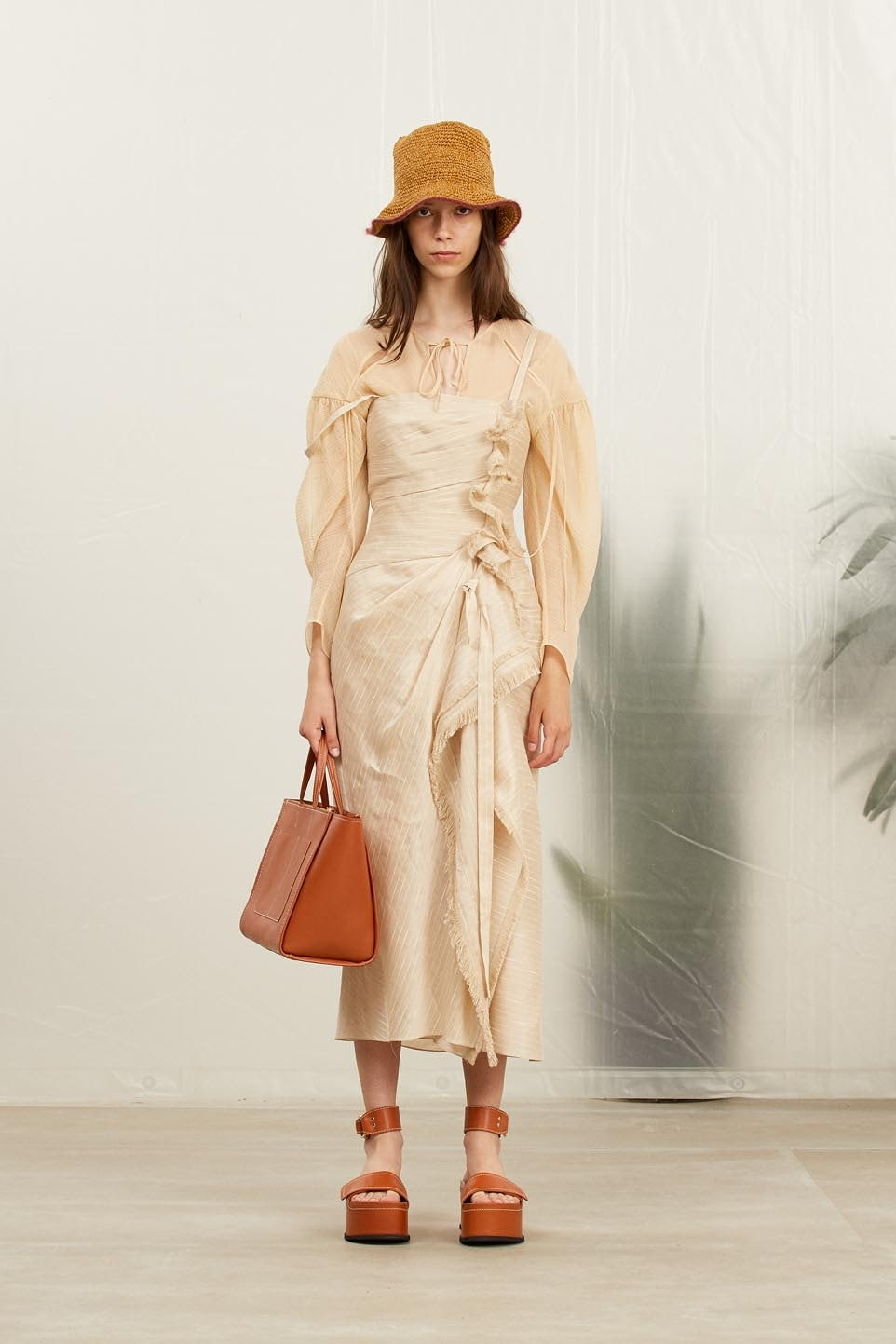 Fashion Week New York Resort 2019 look 21 from the 3.1 Phillip Lim collection 女装