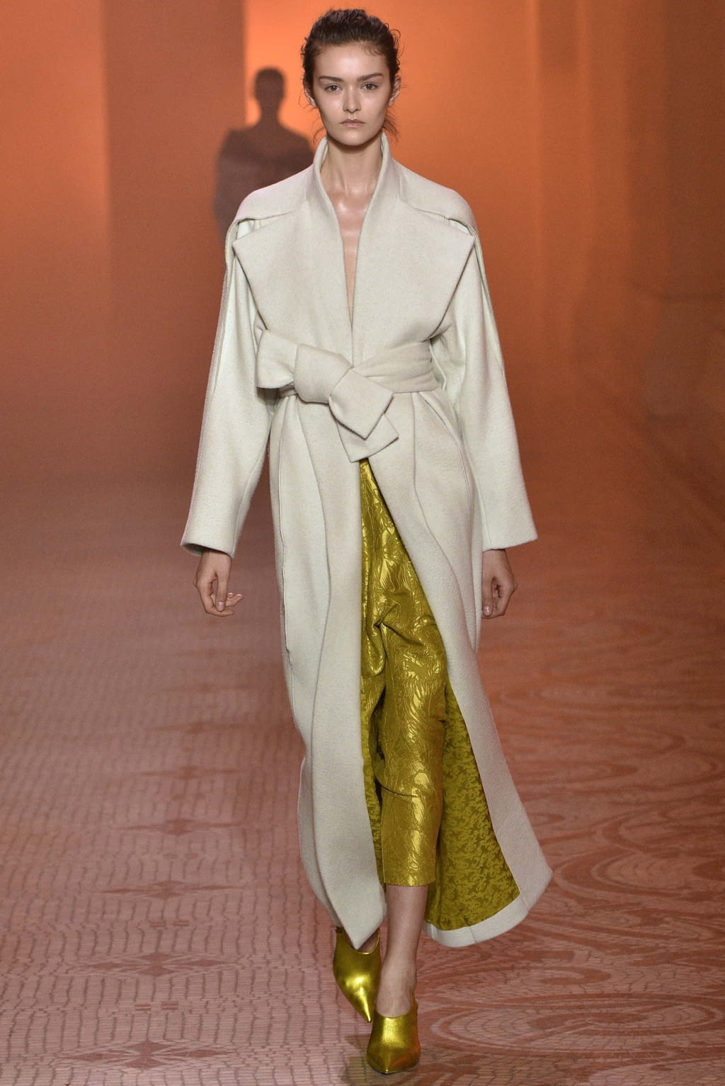 Fashion Week Paris Fall/Winter 2018 look 21 from the Poiret collection 女装
