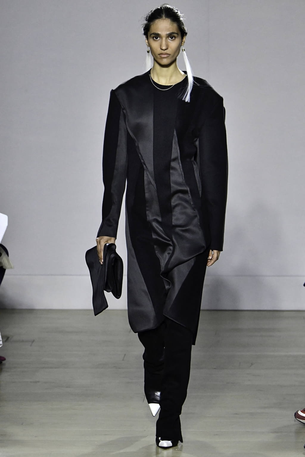 Fashion Week London Fall/Winter 2019 look 33 from the Ports 1961 collection 女装