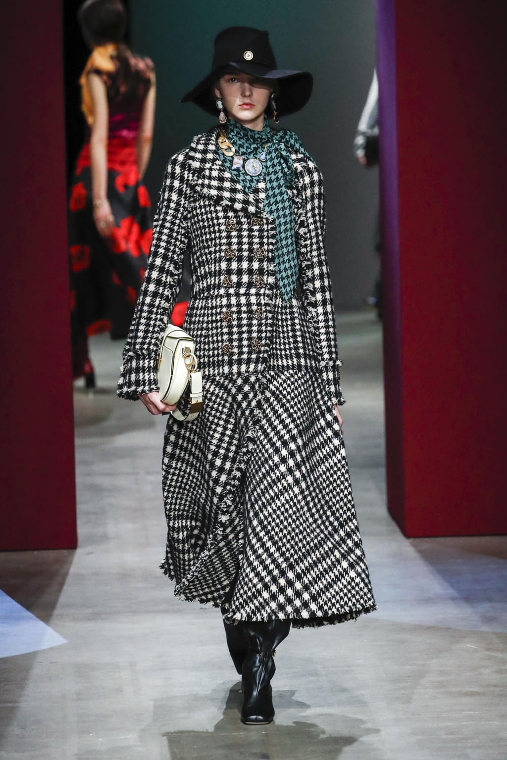 Fashion Week Milan Fall/Winter 2020 look 28 de la collection Ports 1961 womenswear