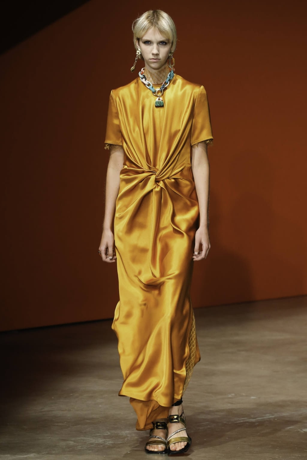 Fashion Week London Spring/Summer 2020 look 37 from the Ports 1961 collection 女装