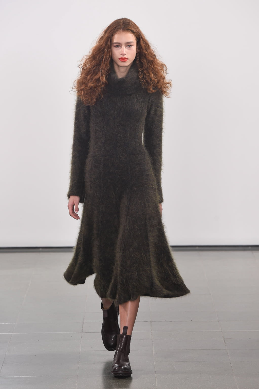 Fashion Week London Fall/Winter 2016 look 1 from the Pringle of Scotland collection 女装