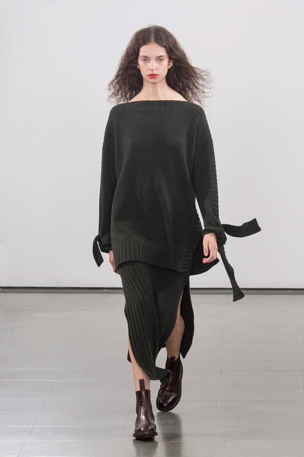 Fashion Week London Fall/Winter 2016 look 16 from the Pringle of Scotland collection womenswear
