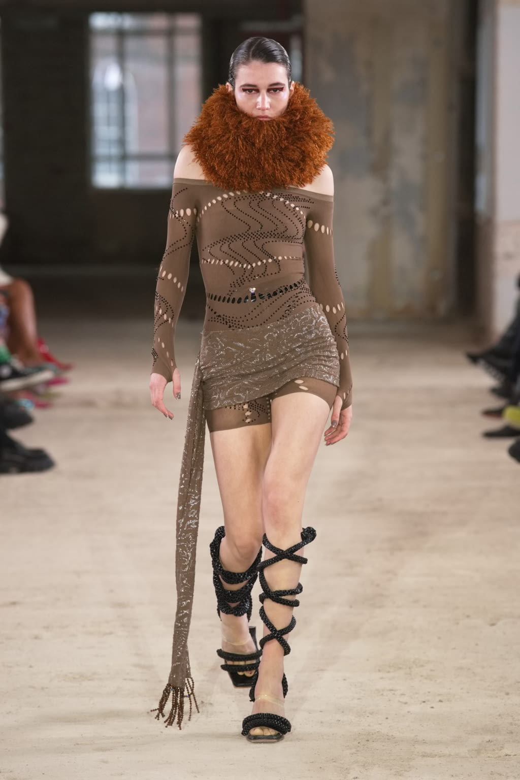 Fashion Week London Fall/Winter 2022 look 3 from the Poster Girl collection womenswear