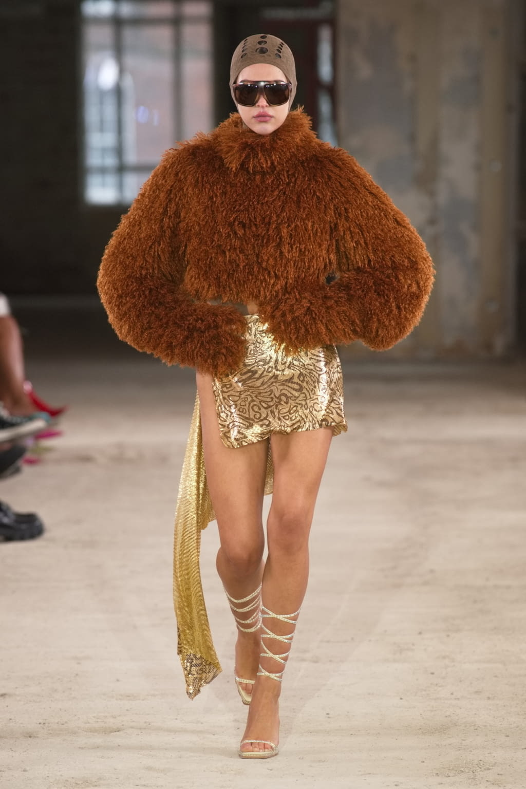 Fashion Week London Fall/Winter 2022 look 5 from the Poster Girl collection womenswear