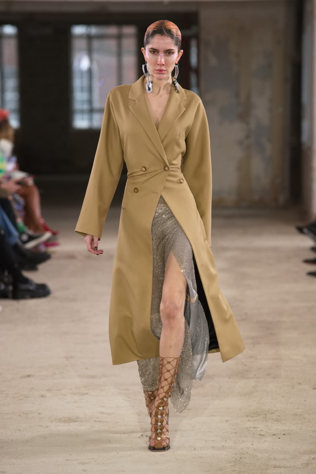 Fashion Week London Fall/Winter 2022 look 6 from the Poster Girl collection womenswear