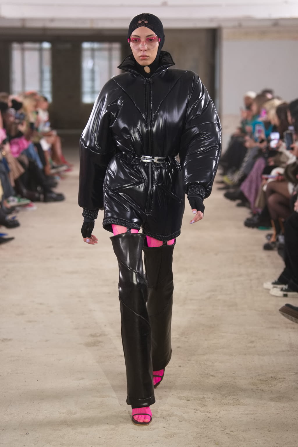 Fashion Week London Fall/Winter 2022 look 13 from the Poster Girl collection womenswear