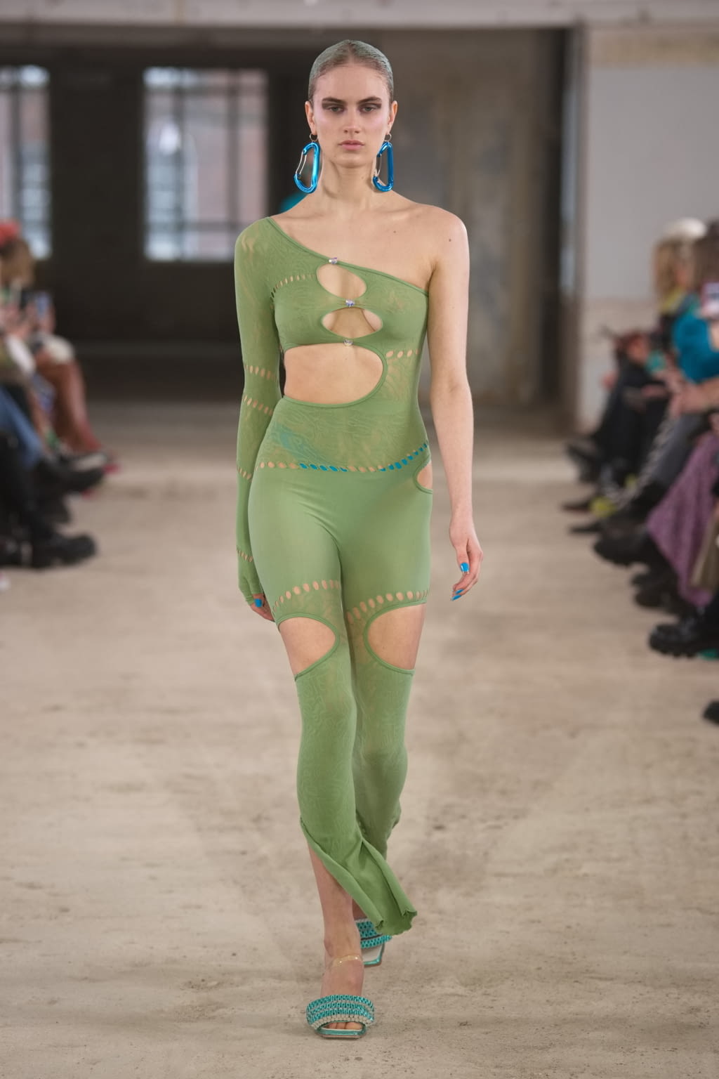 Fashion Week London Fall/Winter 2022 look 21 from the Poster Girl collection womenswear