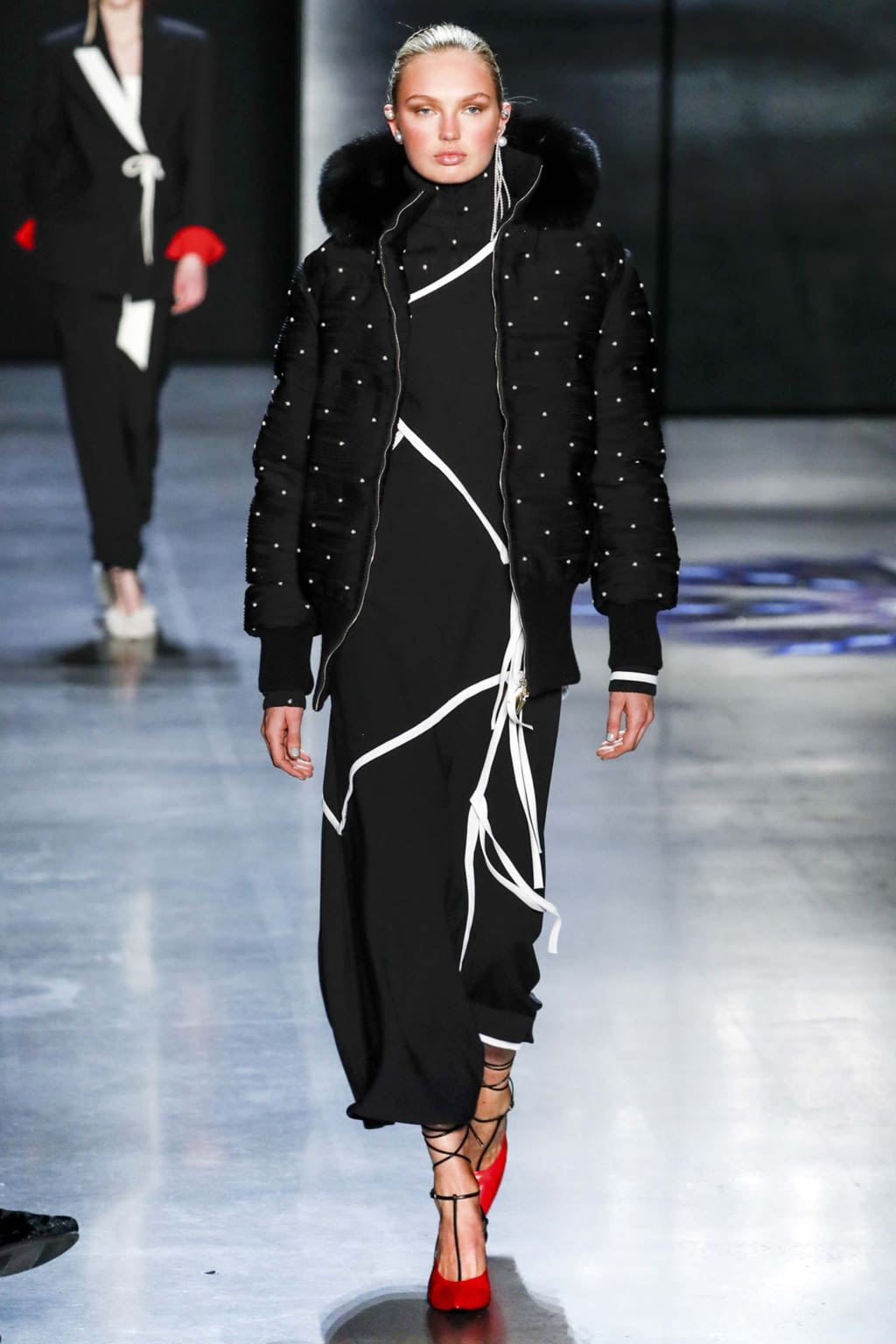 Fashion Week New York Fall/Winter 2018 look 14 from the Prabal Gurung collection womenswear