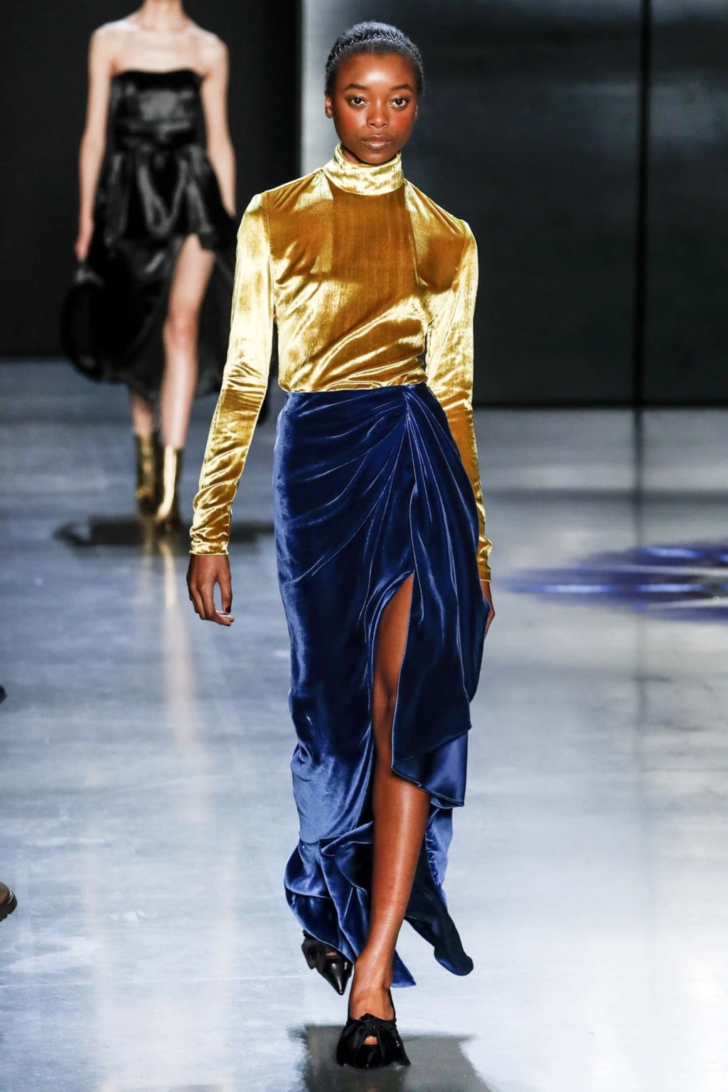 Fashion Week New York Fall/Winter 2018 look 40 from the Prabal Gurung collection womenswear