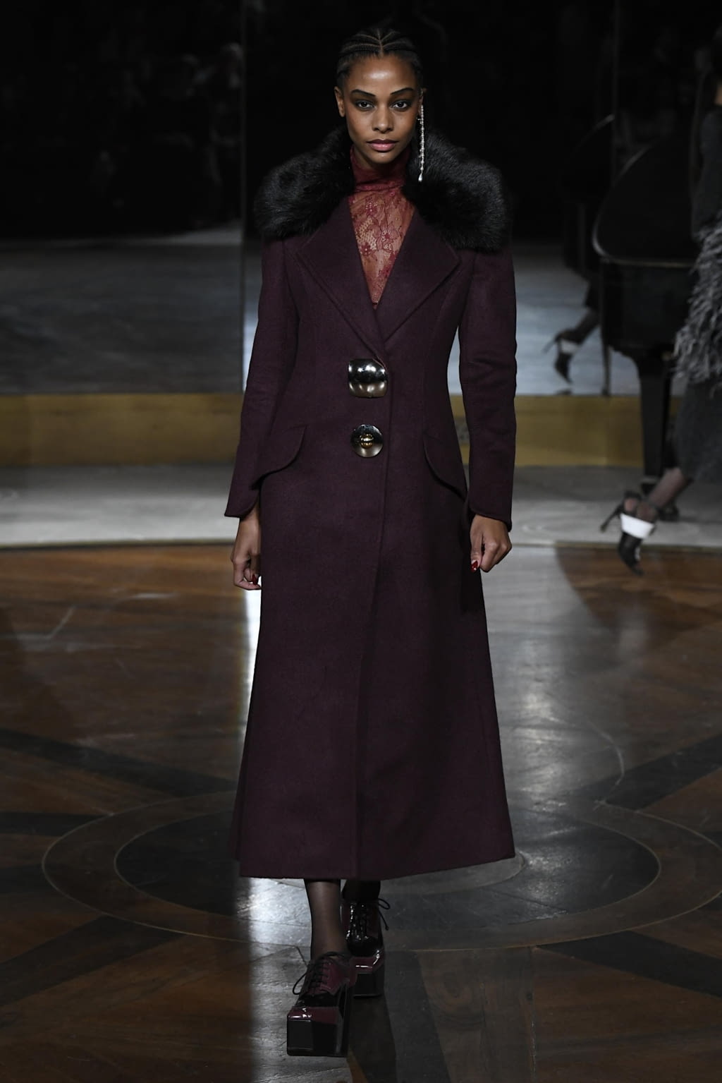 Fashion Week New York Fall/Winter 2020 look 14 from the Prabal Gurung collection womenswear
