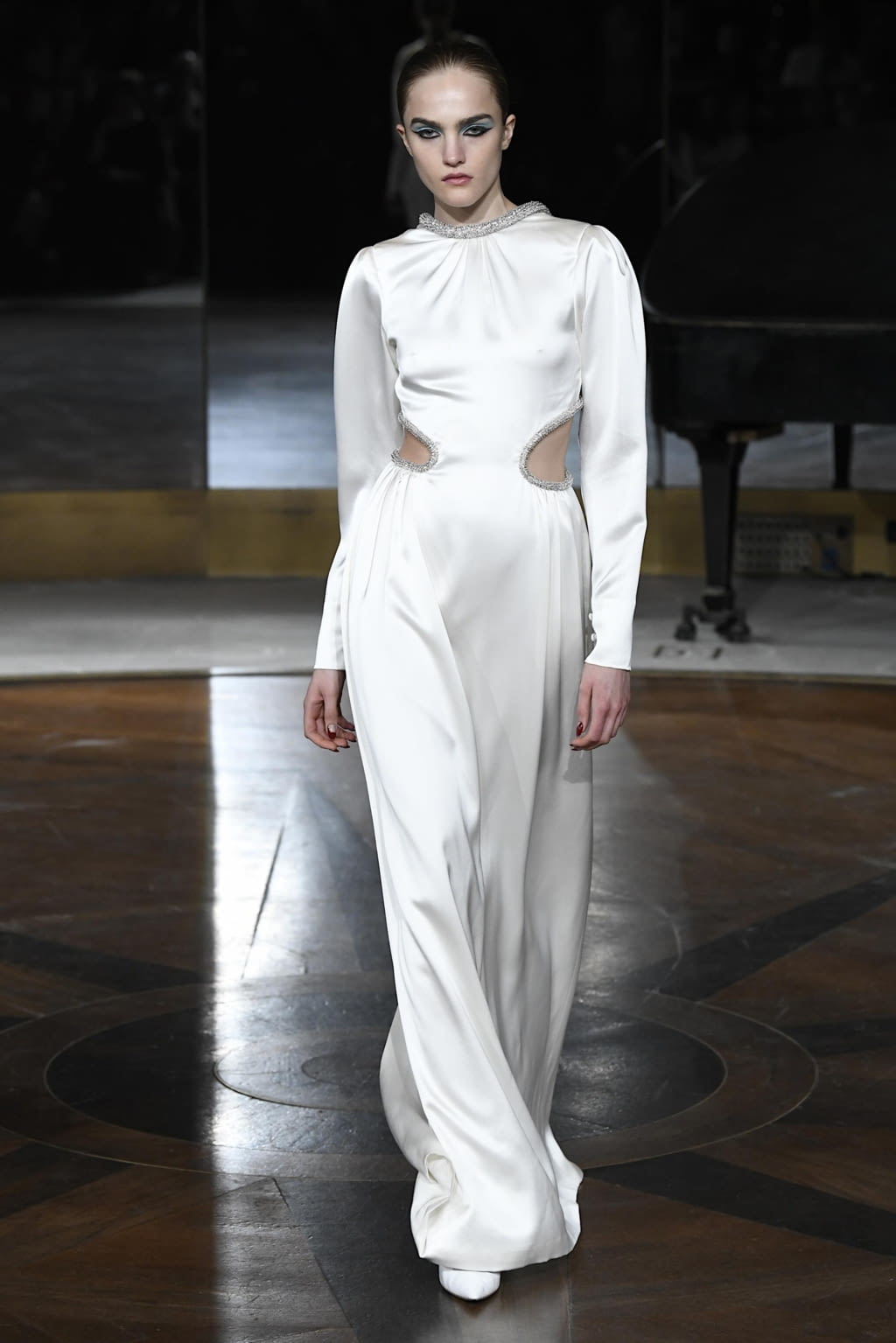 Fashion Week New York Fall/Winter 2020 look 35 from the Prabal Gurung collection 女装