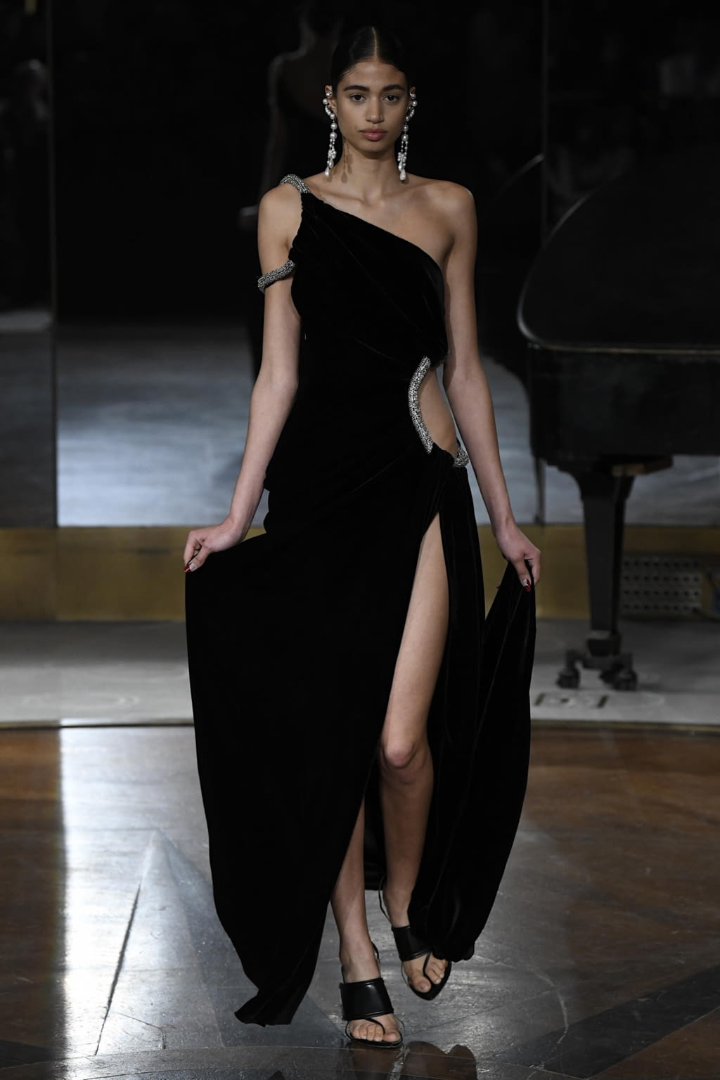 Fashion Week New York Fall/Winter 2020 look 37 from the Prabal Gurung collection womenswear