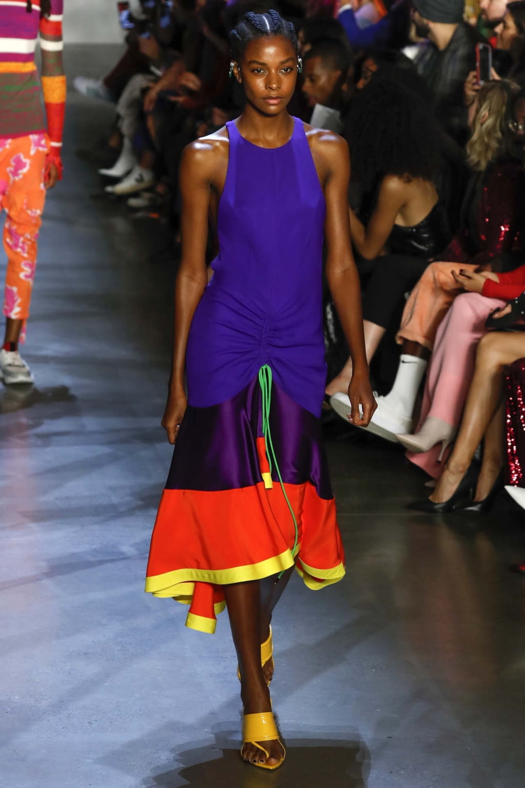 Fashion Week New York Spring/Summer 2019 look 13 from the Prabal Gurung collection 女装